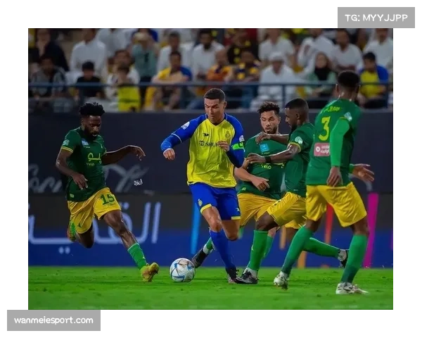 哈特精彩表现引领胜利，阿奴诺比缺席末节改变比赛走向