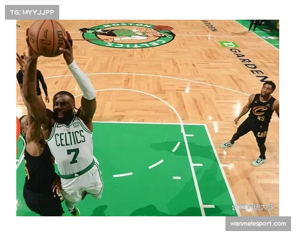 凯尔特人大胜湖人展现东部强队底蕴 塔图姆布朗双核驱动效果显著 凯尔特人大胜湖人展现东部强队底蕴 塔图姆布朗双核驱动效果显著